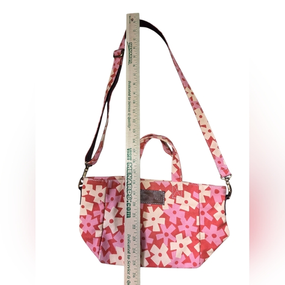 Maika Mini Tote in Pink Red & White Geometric Flowers Shoulder Strap - Picture 6 of 13